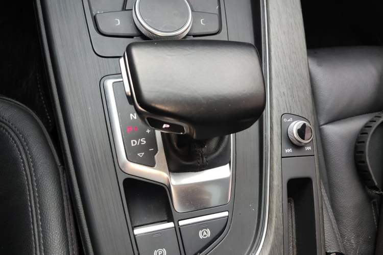 Used Audi A4L 2017 45 TFSI quattro Style Edition