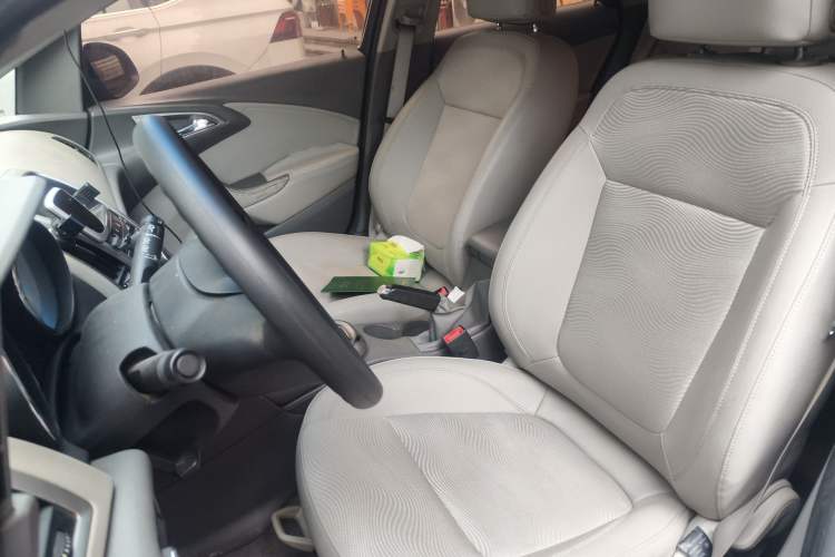 Used Buick GT 2013 XT 1.6L Automatic Fashion Edition Left Front Seat