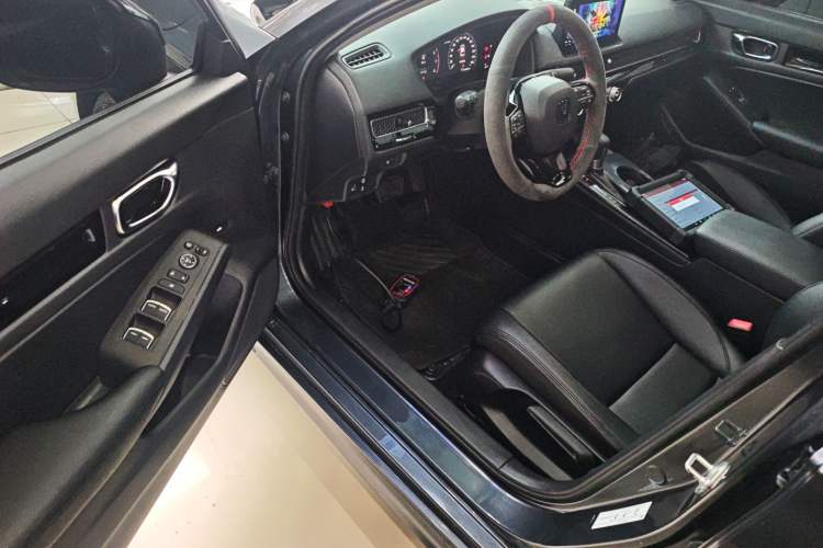 Used Honda Civic 2023 240TURBO CVT Dynamic Edition