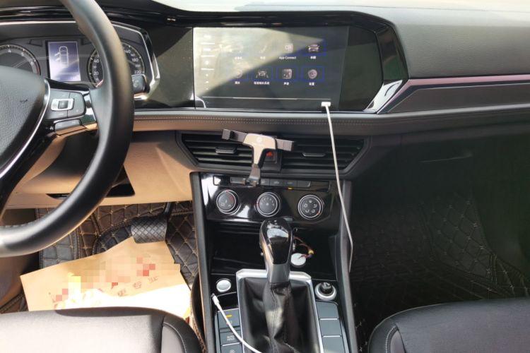 Used Volkswagen Sagitar 2020 280TSI DSG R-Line China VI Audio And AC Panel