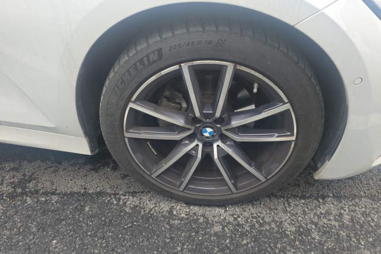 Used BMW 3 Series 2021 Restyled 325Li M Sport Package Right Front Wheel Hub