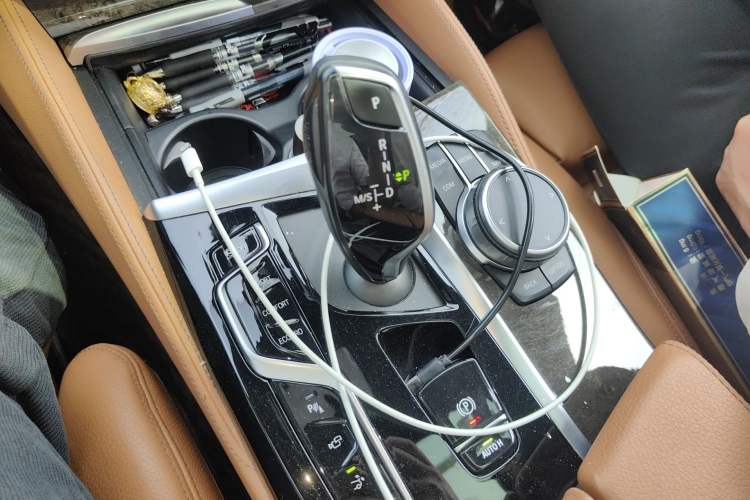 Used BMW 6 Series GT 2021 630i M Sport Package Gear Lever