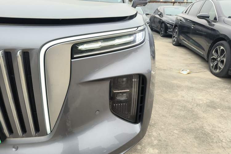 Used Hongqi E-HS9 2022 690 km Range Flagship Edition Six Seats
