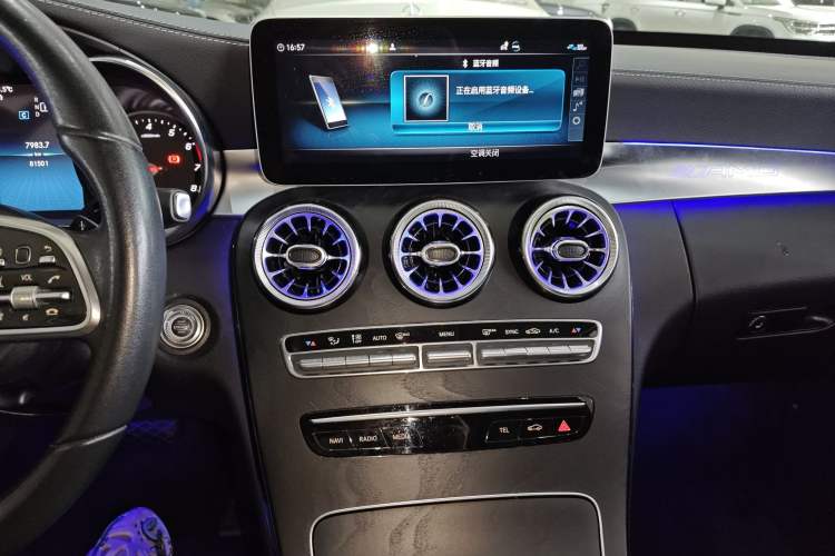 Used Mercedes-Benz C-Class 2019 C 180 L Fashion Edition Sport Version Audio And AC Panel