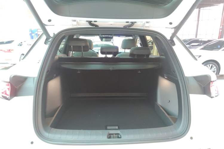 Used BYD Song L DM-i 2025 Intelligent Driving Version 160 km Beyond-Range Type