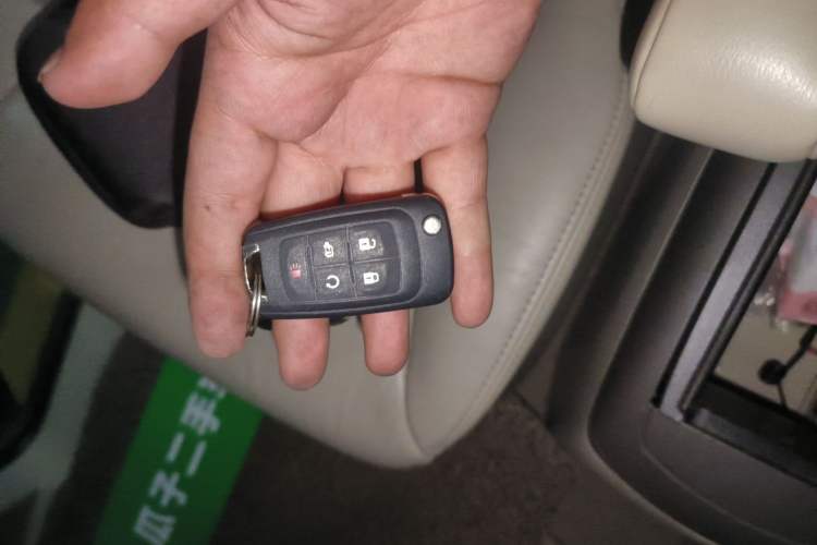 Used Buick GL8 2013 3.0L GT Luxury Business Haoya Edition