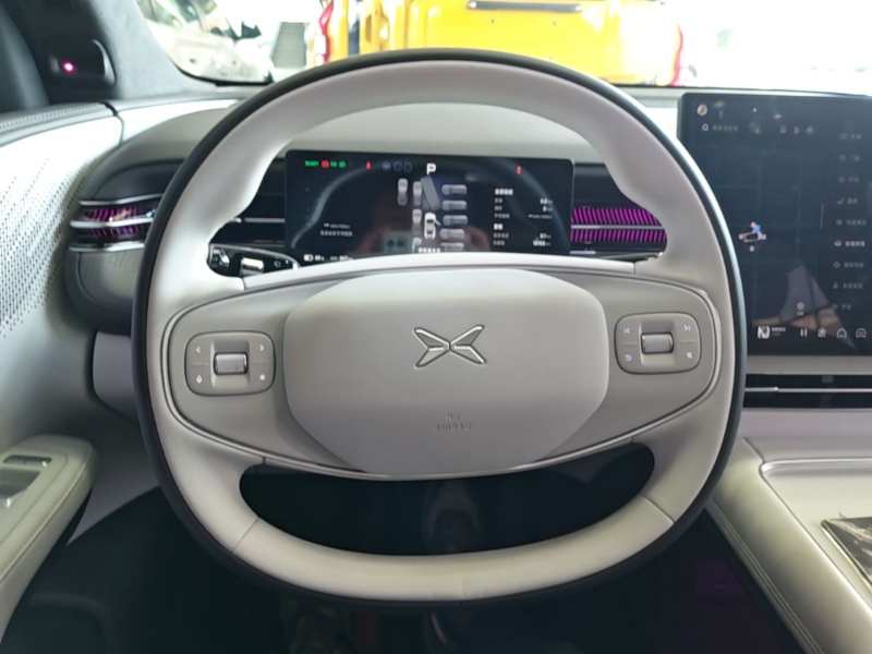 Used XPeng G6 2025 625 Long-Range Max Flagship Edition — 10