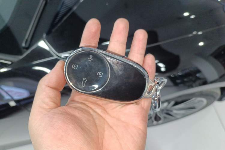 Used NETA S 2024 Revised Version Range-Extended 1060 AR-HUD Edition