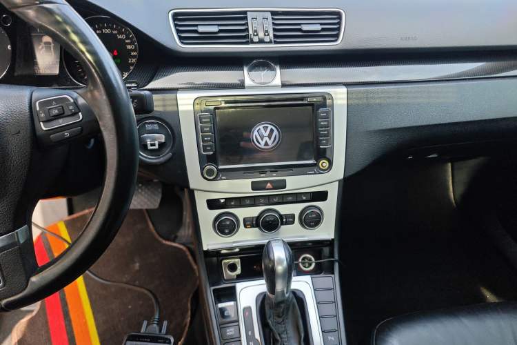 Used Volkswagen Magotan 2015 Revised Version 2.0 TSI Luxury Edition
