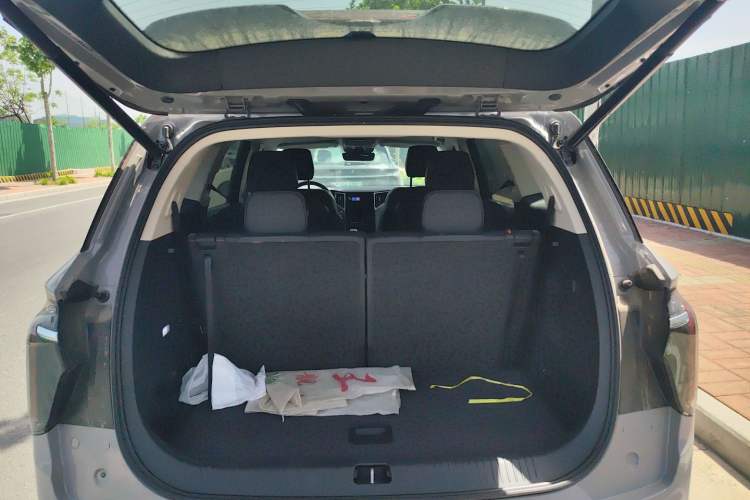 Used Hongqi HS7 PHEV 2024 2.0T PHEV Four-Wheel-Drive Flagship Edition 6 Seats