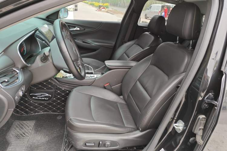 Used Chevrolet Malibu XL 2021 535T Automatic Sport Edition Left Front Seat