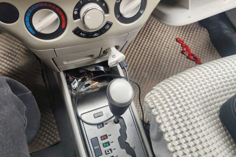 Used Chevrolet Lova 2010 1.4 AT Fashion Edition