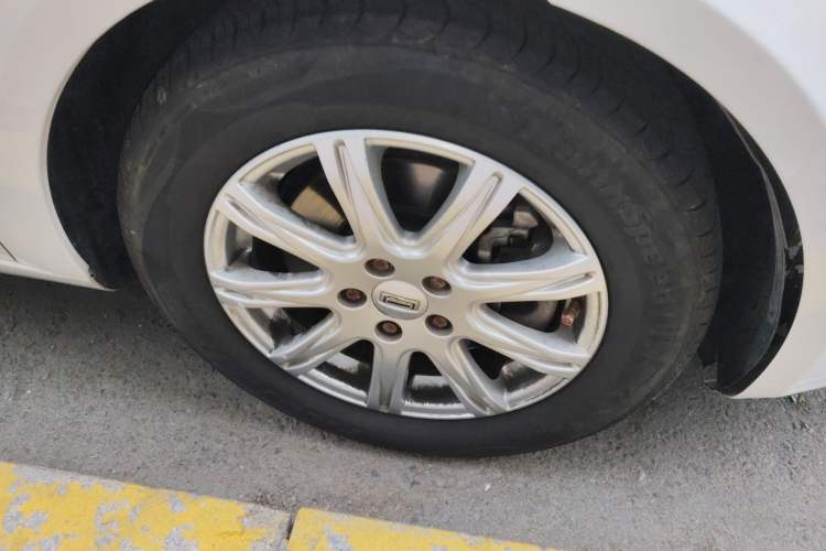 Used Qoros 3 2018 Sedan 1.6L Automatic Leading Model
