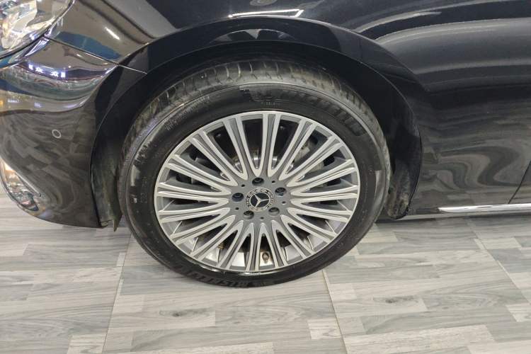 Used Mercedes-Benz E-Class 2020 E 300 L Luxury Model
