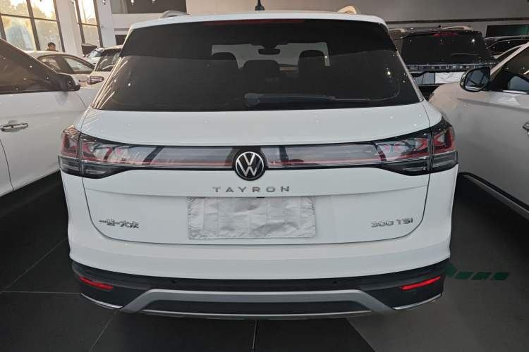 Used Volkswagen Tayron 2023 300TSI Two-Wheel-Drive Luxury Plus Advanced Edition
