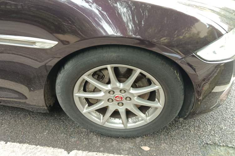 Used Jaguar XJ 2014 XJL 2.0T Two-Wheel-Drive Elegant Business Edition