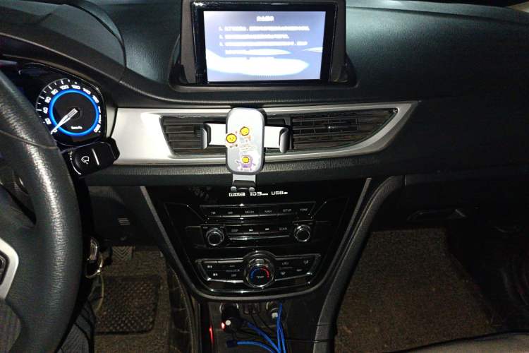 Used Changan Alsvin V7 2015 1.6L Manual Enjoyment Model China IV Standard