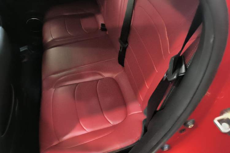 Used Dongfeng Fengon 500 2021 1.5L CVT Enjoyment Version Left Rear Seat