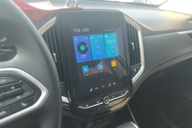 Used Baojun 530 2021 Global Car Anniversary Edition 1.5T CVT Luxury Model 7 Seats
