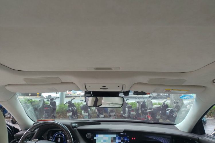 Used Lexus LS 2018 500h Executive Edition China VI