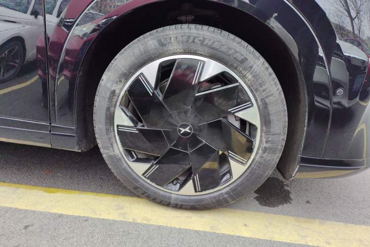 Used XPeng X9 2024 702 Ultra-Long Range Max