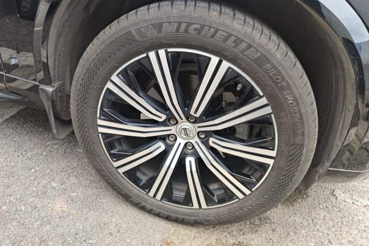 Used Volvo XC90 2021 B6 Zhiyi Luxury Edition 7-Seater Right Front Wheel Hub