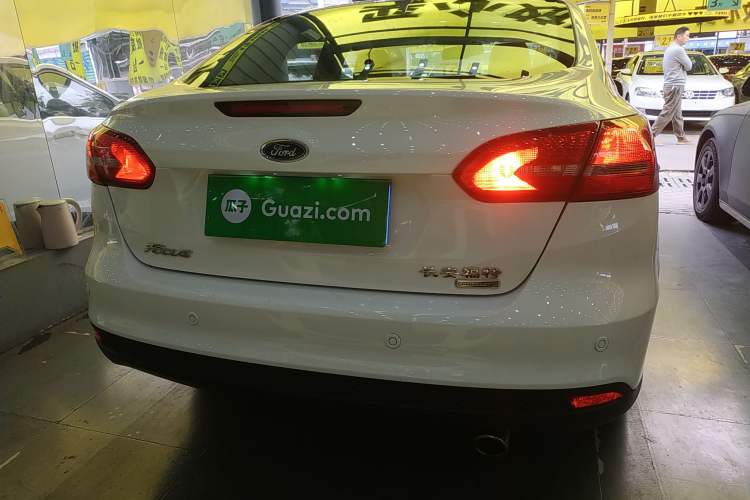 Used Ford Focus 2017 Sedan EcoBoost 180 Automatic Elite Model
