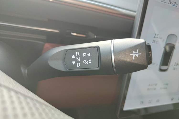 Used ARCFOX Alpha T5 2026 Model Range-Extended 1215 Yuanjing Smart Driving Version
