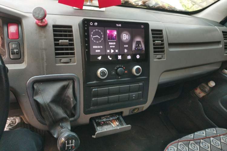 Used Foton Scenic G7 2022 2.4L Gasoline Commercial Version Long Wheelbase High-Roof Van 2 Seats 4K22D4M Audio And AC Panel