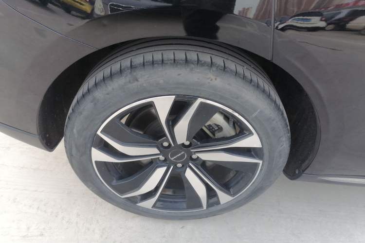 Used SERES SF5 2021 Four-Wheel Drive Freedom Expedition Edition