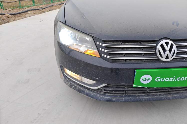 Used Volkswagen Passat 2013 1.8TSI DSG Government Procurement Edition Right Front Headlight