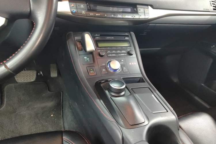 Used Lexus CT 2017 CT200h Elite Edition Solid Color China V Standard