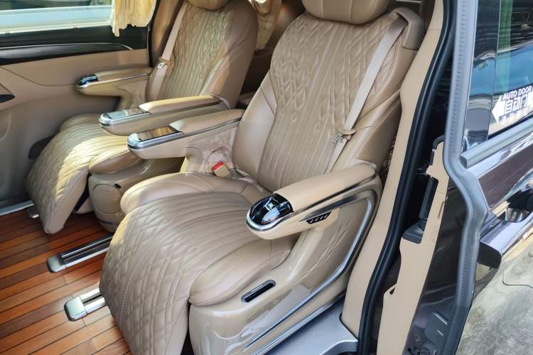 Used Buick GL8 2021 ES Land Cruiser 653T Luxury Edition