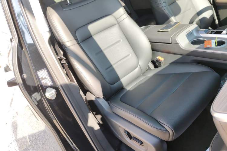 Used GAC Trumpchi Trumpchi E8 2024 Honor Series 2.0L Honor Edition
