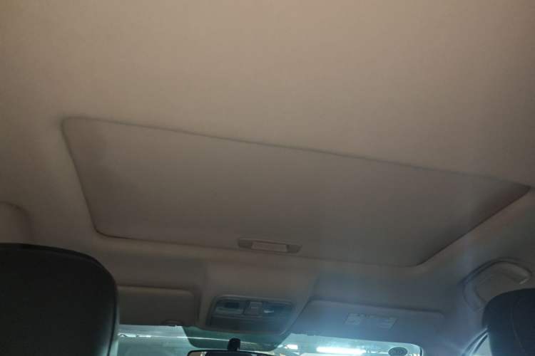 Used Changan CS75 2014 2.0L Manual Luxury Version China IV Standard