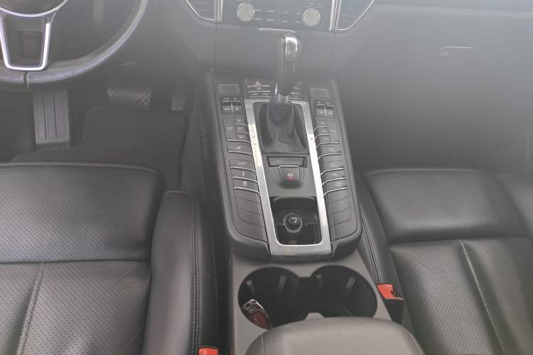 Used Porsche Macan 2017 Macan 2.0T

