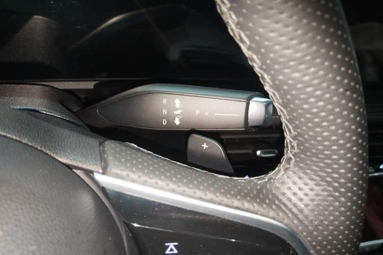 Used Buick LaCrosse 2023 28T Prestige Edition Gear Lever