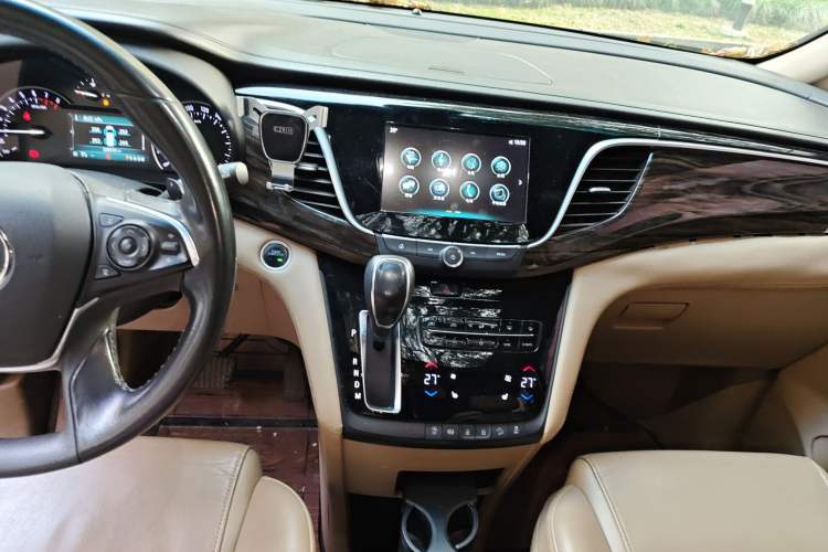 Used Buick GL8 2017 ES 28T Luxury Model China V Standard