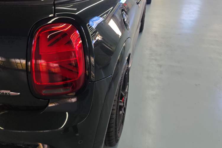 Used MINI JCW 2023 Facelift 2.0T JOHN COOPER WORKS ALL-IN Exterior 3