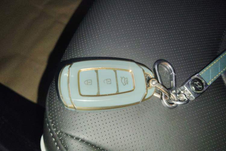 Used Hyundai ix35 2023 Musso 2.0L Deluxe Edition DLX
