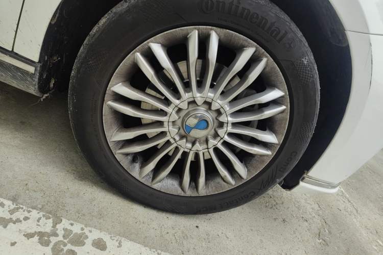 Used Denza Denza 2014 Deluxe Edition
