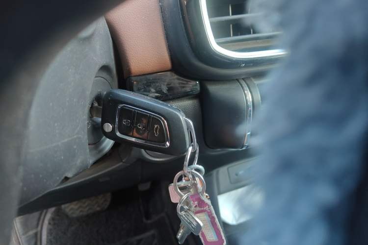 Used Dongfeng Aeolus AX4 2017 1.6L DCT Trendy Style Vehicle Key