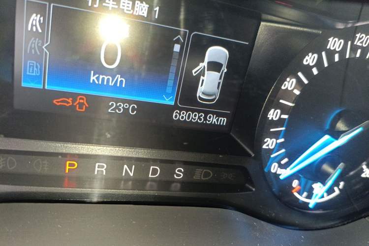 Used Ford Mondeo 2017 Facelifted EcoBoost 180 Fashion Edition Odometer Close Up