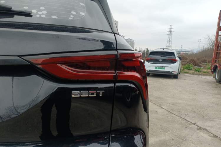 Used Changan CS75 PLUS 2022 1.5T Automatic Luxury Model