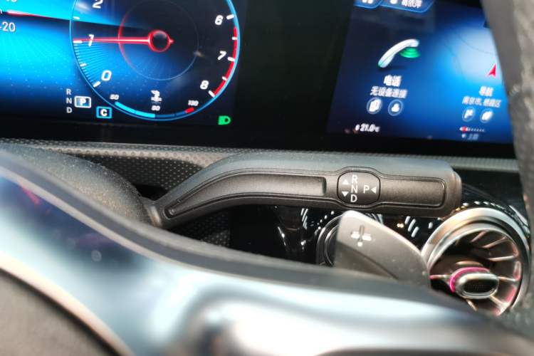 Used Mercedes-Benz A-Class 2021 A 200 L Sport Sedan Fashion Model
