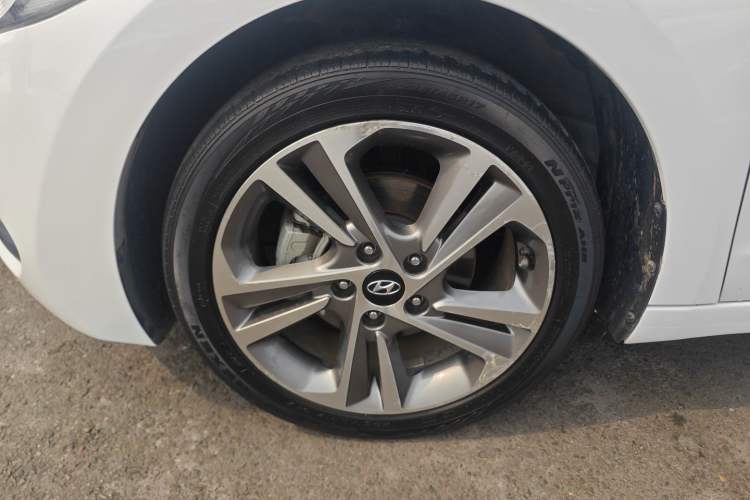 Used Hyundai Elantra (6th Generation / Lingdong) 2016 1.6L Automatic ZhiXuan · Youth Edition