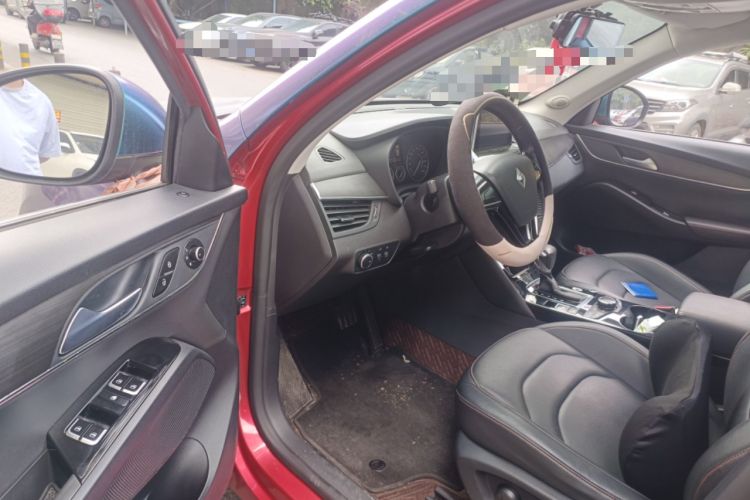 Used BORGWARD BX5 2017 20TGDI Automatic Two-Wheel Drive Pioneer Edition Driver Seat