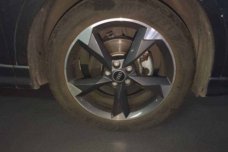 Used Audi Q3 2023 35 TFSI Fashion Dynamic Model (1.4T)