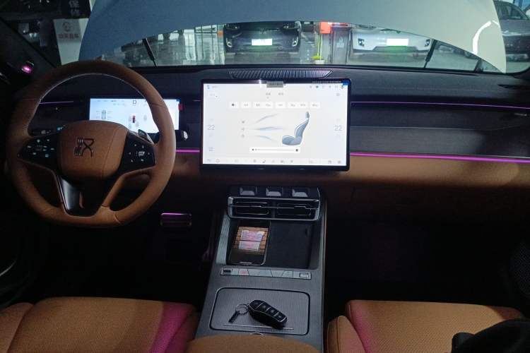 Used BYD Han L 2025 EV Four-Wheel Drive LiDAR Flagship Model
