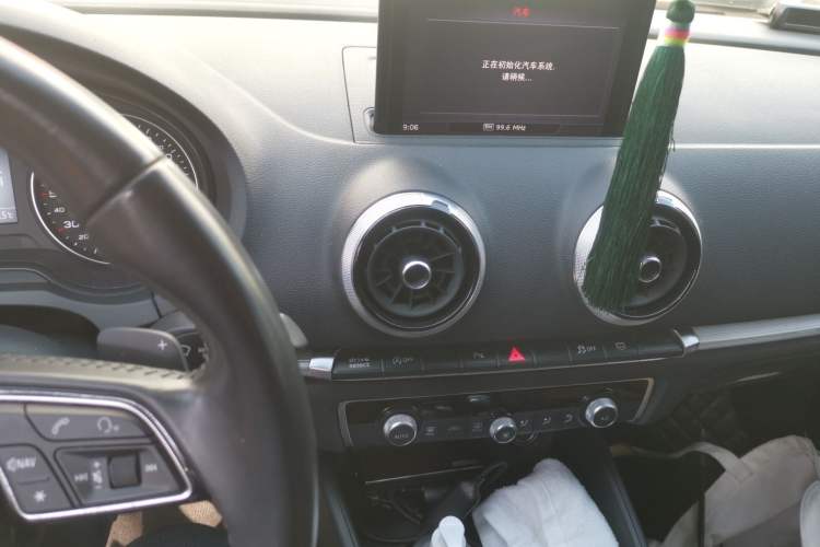 Used Audi A3 2019 Sportback 35 TFSI Sporty Version China VI Audio And AC Panel